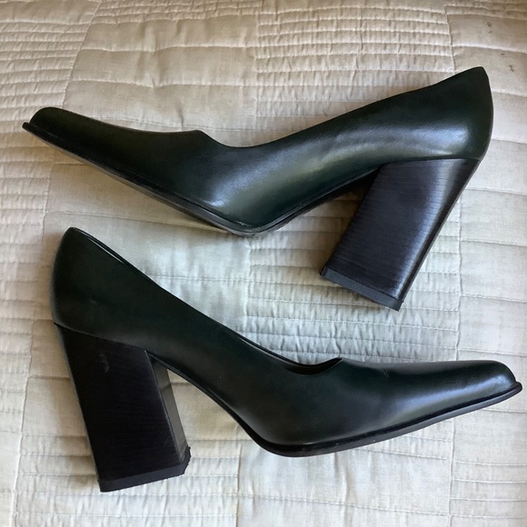 Prada Pointed Toe Leather Heeled Pumps Dark Green SZ 39.5 - Picture 7 of 14